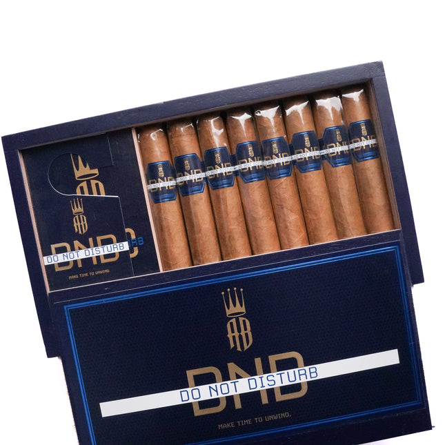 Alec Bradley Do Not Disturb Robusto (5 × 50) Single