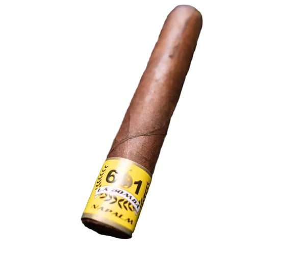 Espinosa 601 La Bomba – Privada Cigar Club