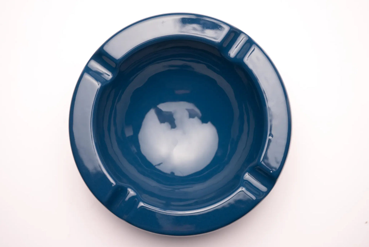 La Aroma De Cuba Ashtray – Privada Cigar Club