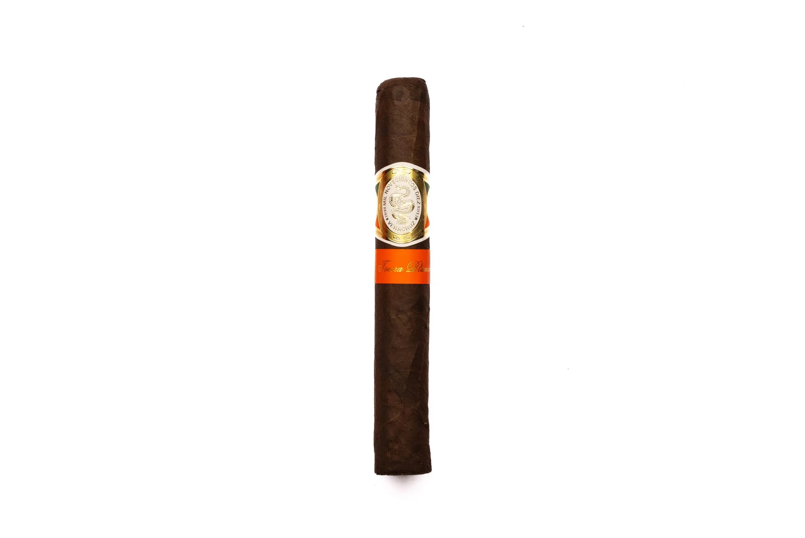 casa tobacco Carrillo Essence Connecticut Robusto (550) Cigars Daily Casa 1910 Tierra Blanca Toro