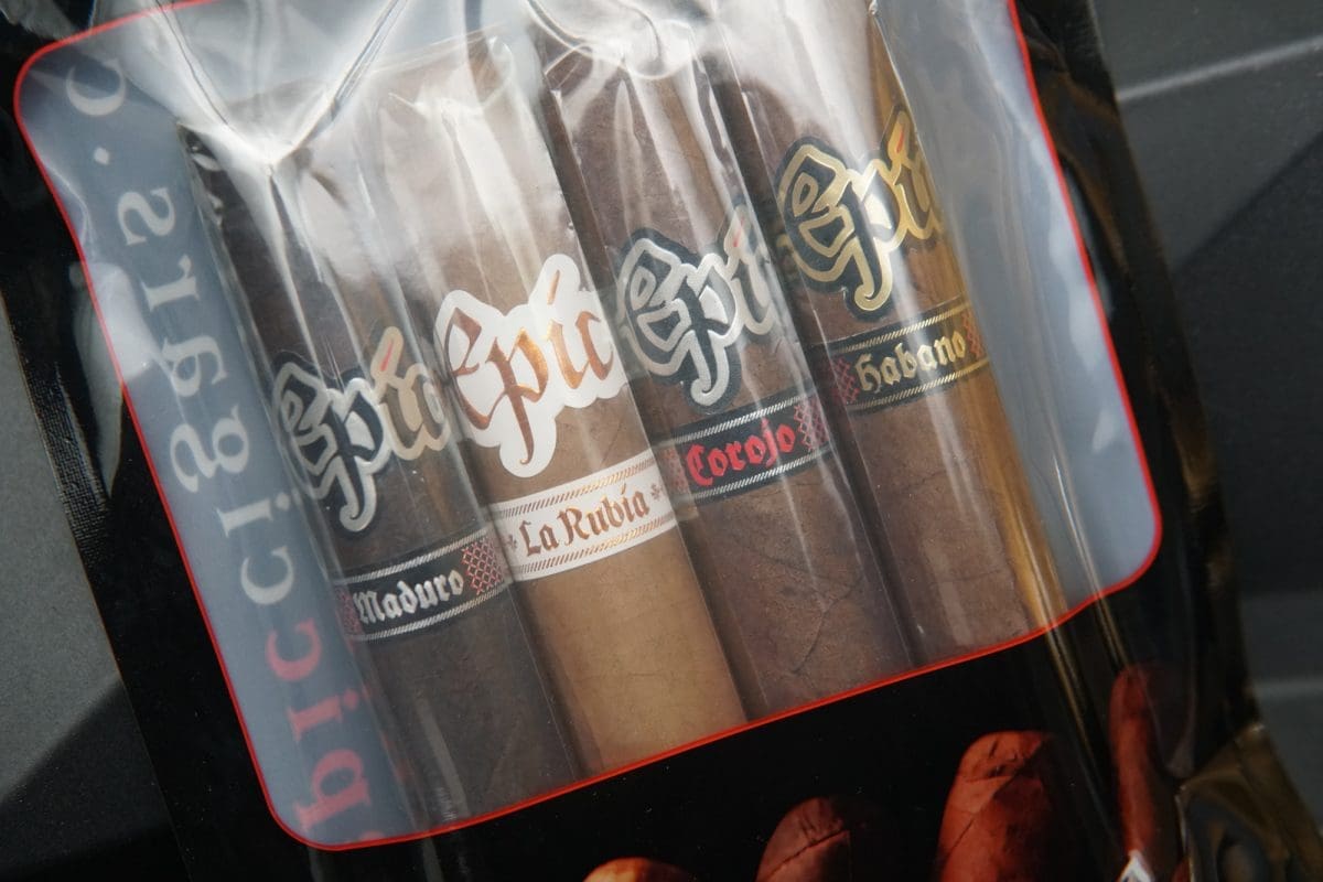 Epic Combo Robusto Sampler Cigars Box