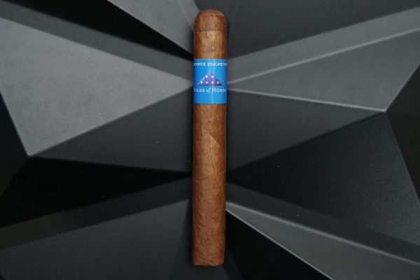 Folds of Honor by Winners Circle Cigar