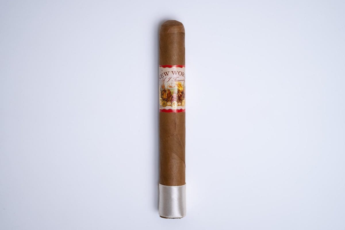 AJ Fernandez New World Connecticut - single cigar