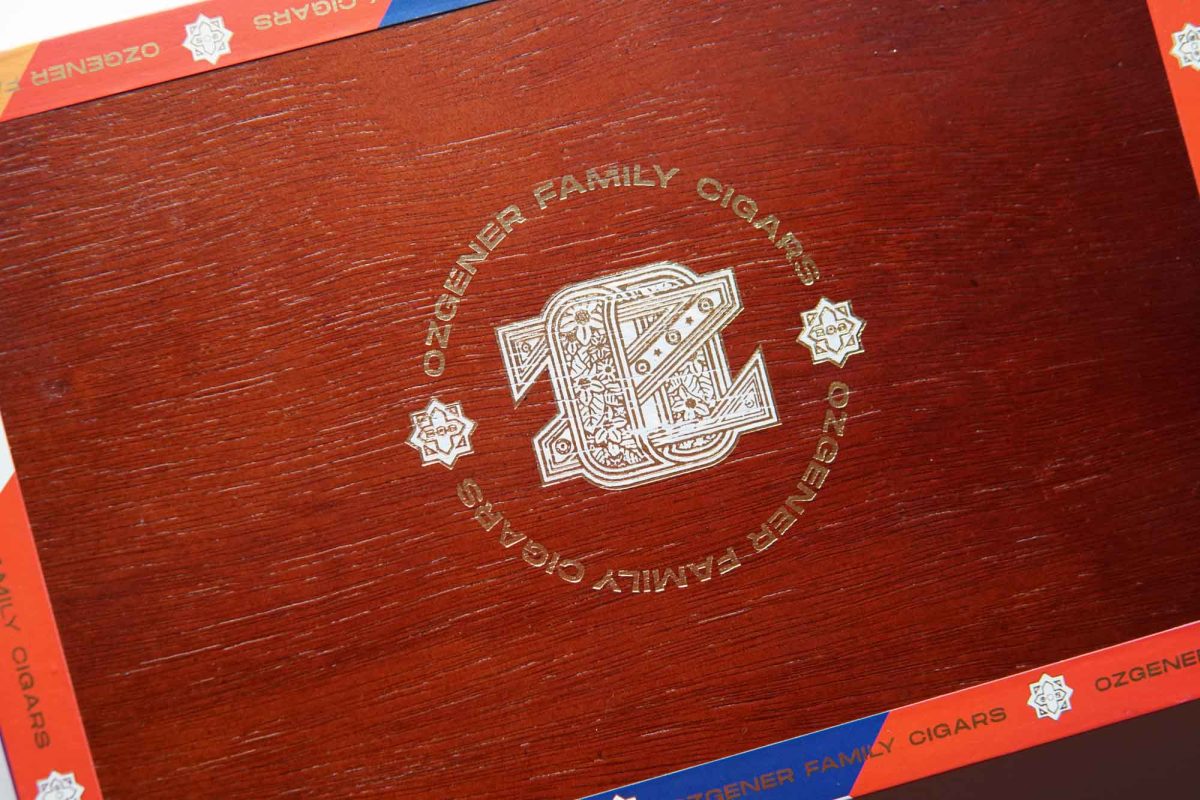 Ozgener Family Aramas Cigars Box